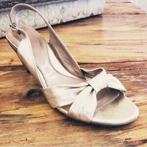 You by Crocs Slingback, Never Worn, size 9.5